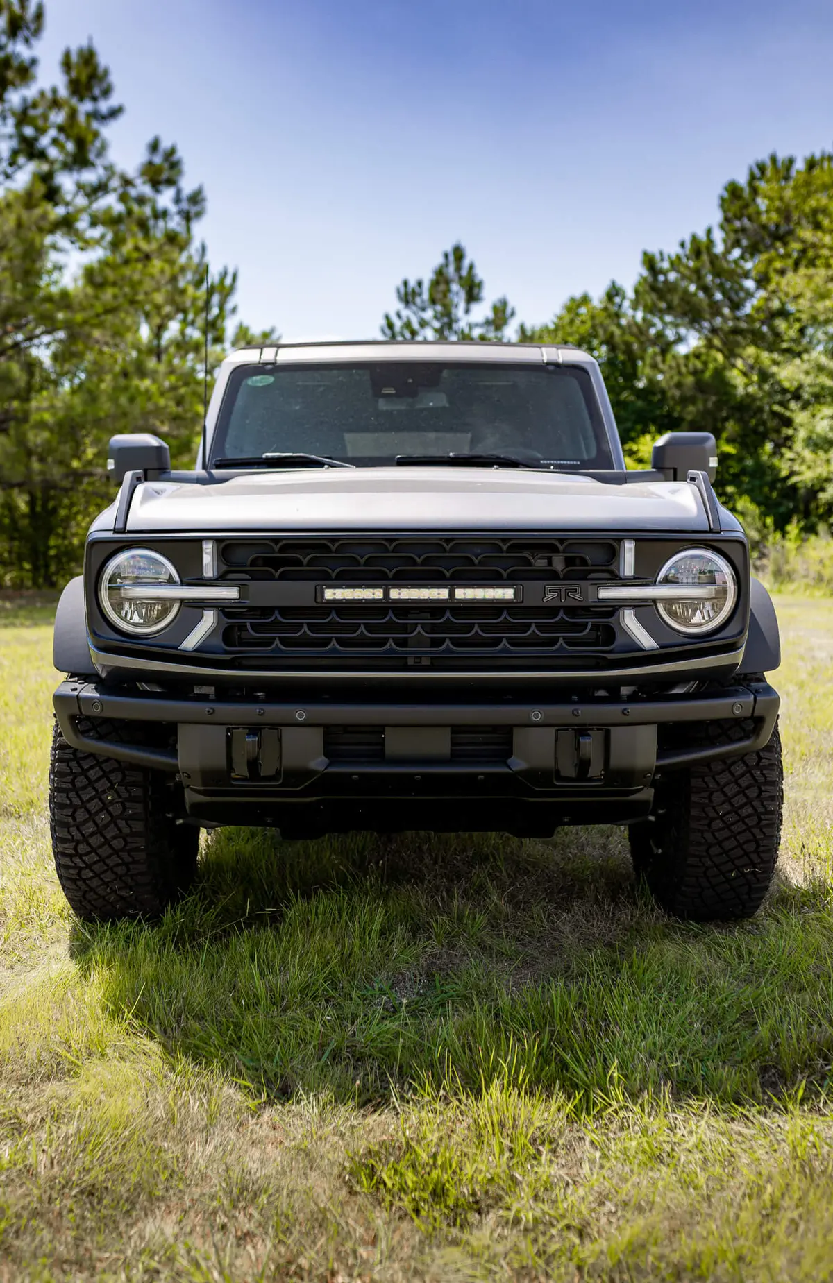Rtr Front Grille Kit - With Light Bar 2021-2026 Ford Bronco 1