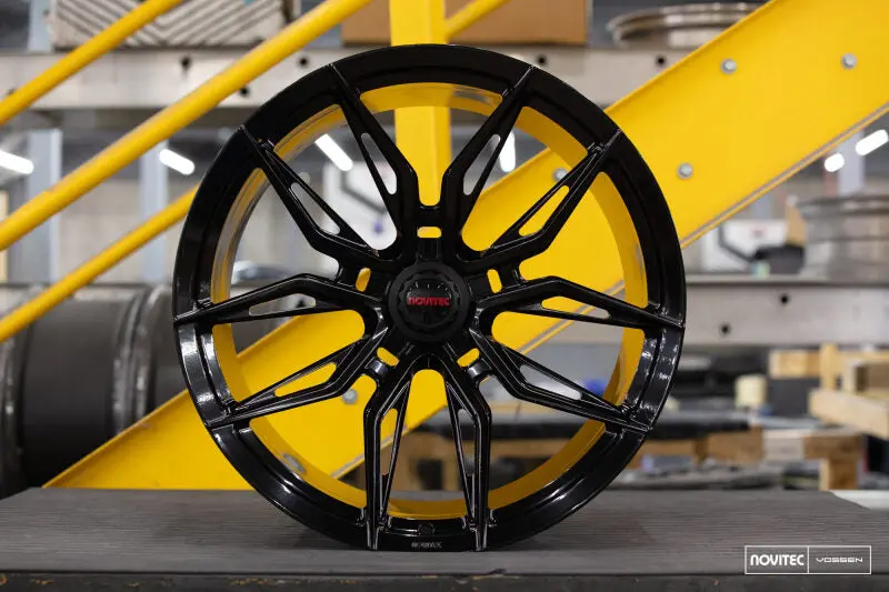 Vossen X Novitec Nf11 22X12 Et:52 Gloss Black Ferrari 12Cilindri F167 Rear Wheel 1