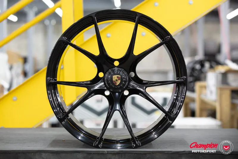 Vossen X Champion Rs74 20X9.5 / Et46 / Gloss Black Wheel / Centerlock / 911 Gt3 992 - Front 1