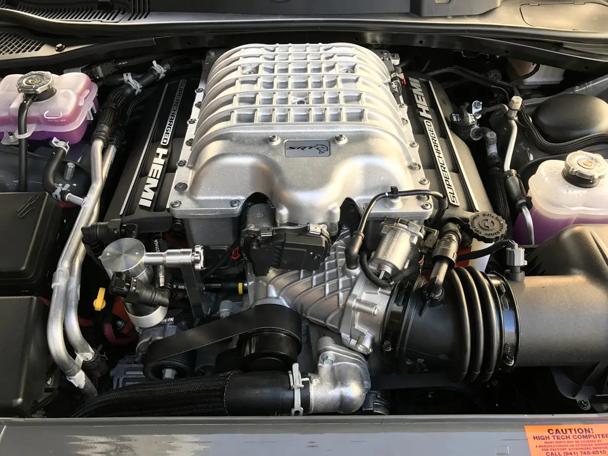 Upr 2015-2017 Hellcat 6.2 Hc - Satin 1