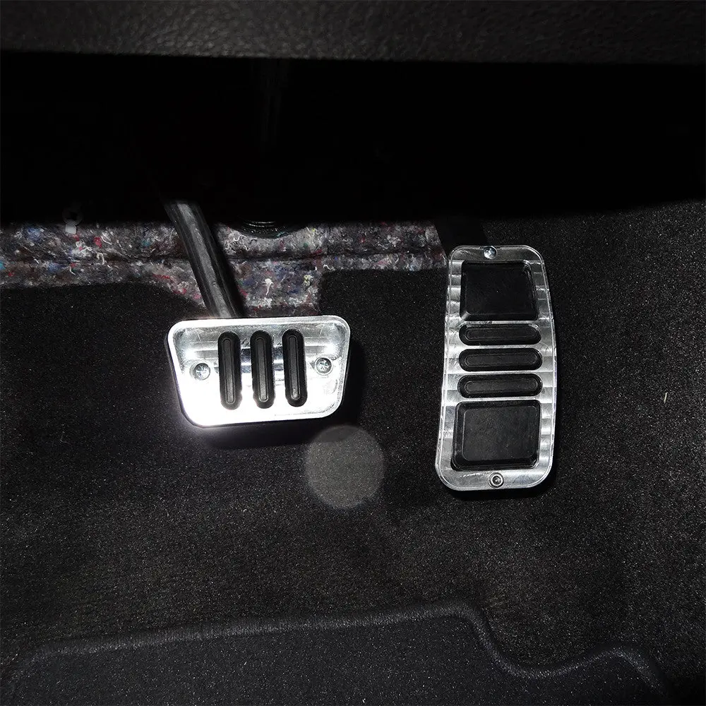 Upr 2005-2014 Ford Mustang Billet Automatic Pedal Kit 1