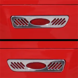 Upr 2005-2009 Ford Mustang Extreme Side Marker Bezel Set 1