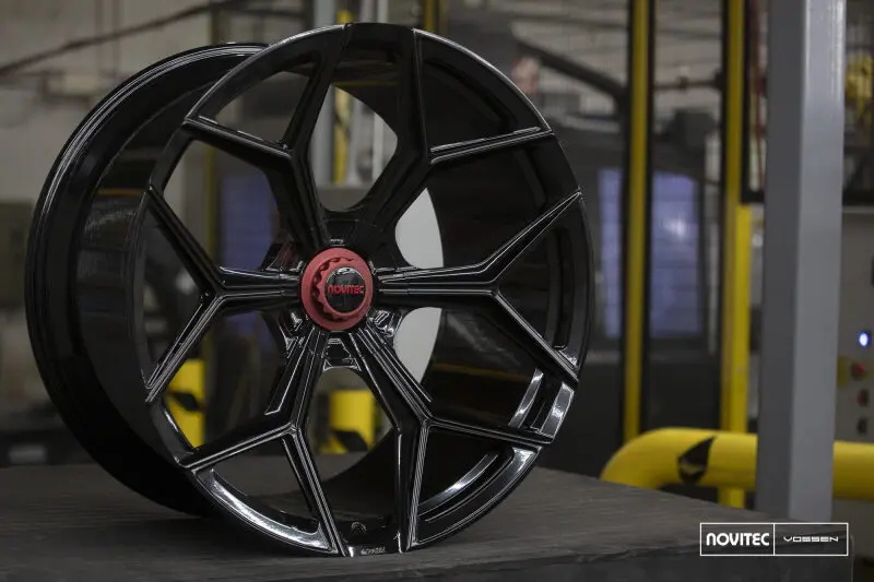 Vossen X Novitec Nl4-5L 20X9In - 5X112 Bp - Et36 - Gloss Black Lamborghini Huracan Front Wheel 1